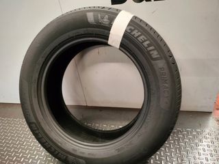Neumático de ocasión 215/65R17