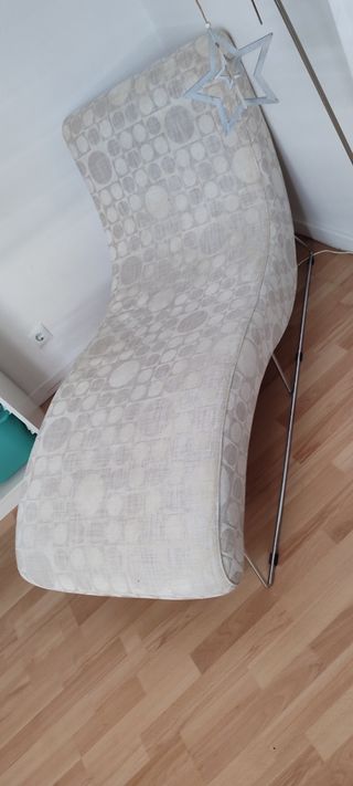 Diván chaise longue beige