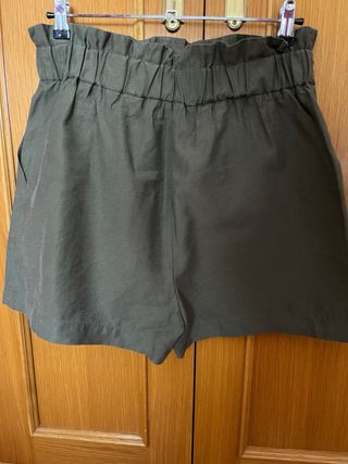 Bermuda Zara verde kaki - Talla L