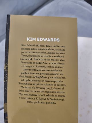 El lago de los sueños  Misterio familiar y secreto