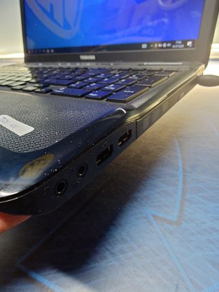 Portátil Toshiba Satellite A660