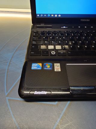 Portátil Toshiba Satellite A660