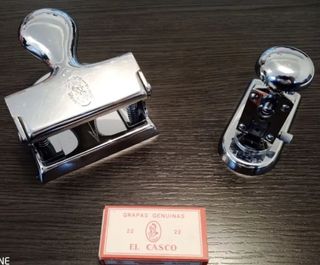 Antiguo Conjunto Grapadora y Perforadora EL CASCO