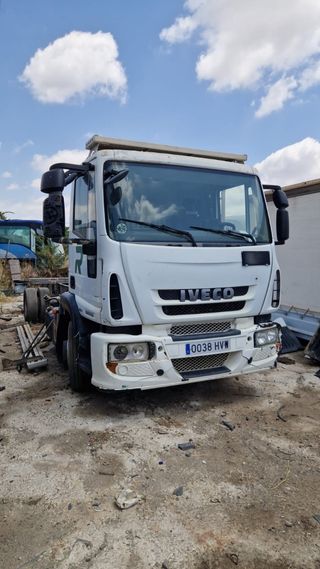 Iveco 120E22: piezas de camión