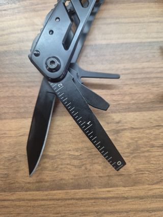 Multiherramienta Plegable + 12 Puntas