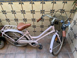 Bicicleta clásica rosa