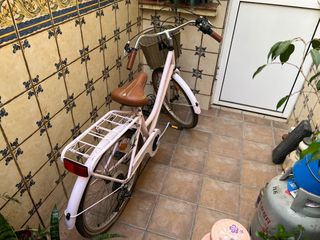 Bicicleta clásica rosa