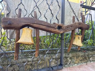 Lampada rustica in legno ex giogo