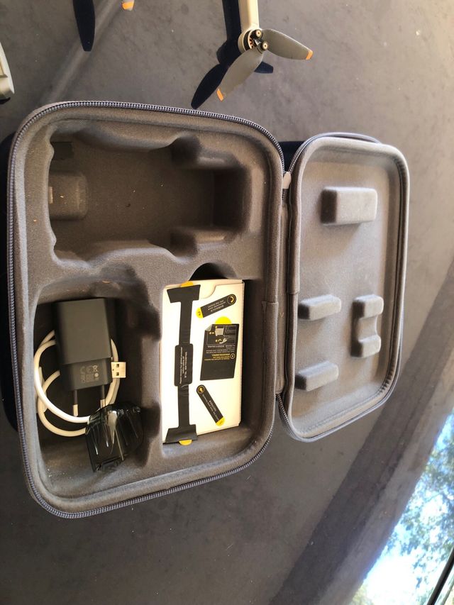 Drone DJI Mini SE Fly More Combo