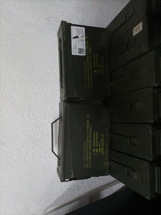  Cajas metálicas ejército