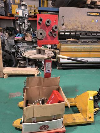 Curvadora Manual de Perfiles  CON MATRICES, UTILES