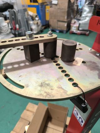 Curvadora Manual de Perfiles  CON MATRICES, UTILES