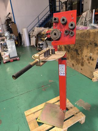 Curvadora Manual de Perfiles  CON MATRICES, UTILES