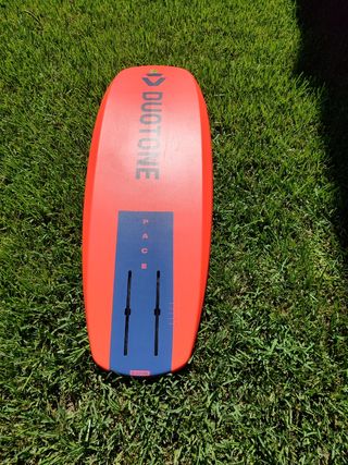 Tabla Kitefoil Duotone Pace 4'2" usada