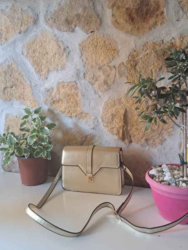Bolso bandolera dorado