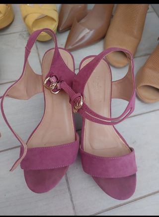 Sandali color rosa e bianco più  una decolte,