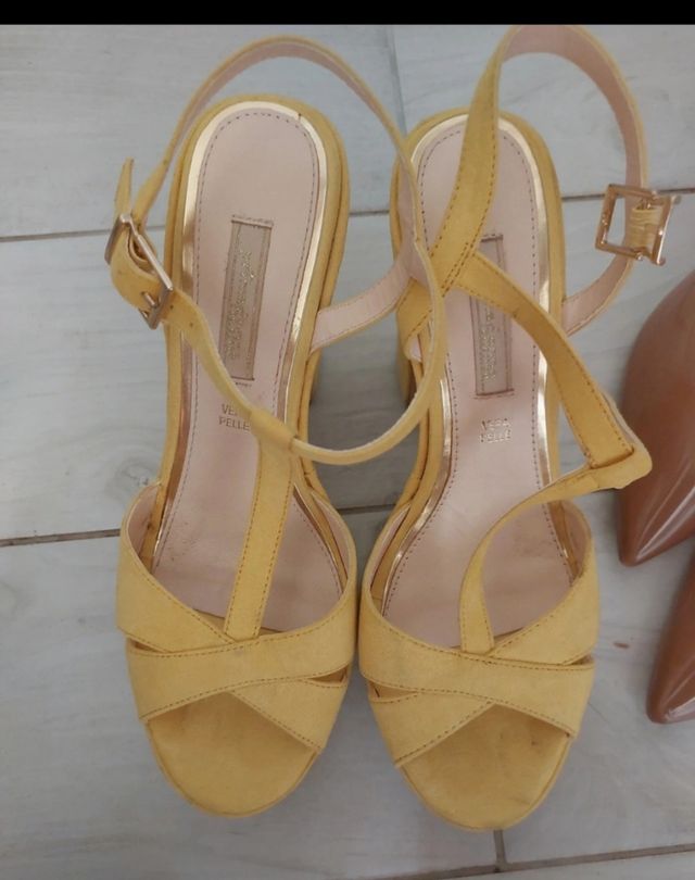 Sandali color rosa e bianco più  una decolte,