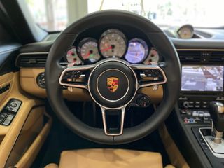 Porsche 911 Carrera Cabrio 2018