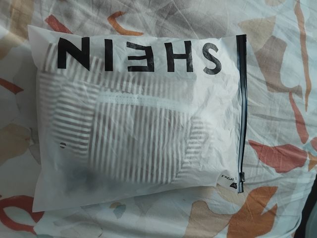 Sujetador lactancia SHEIN rayas