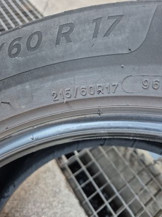 2 Neumáticos Michelin Primacy 4 - 215/60 R17