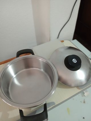 ,.CUERPO DE OLLA EXPRÉS AMC CON TAPA AMC (NO EXPRÉ