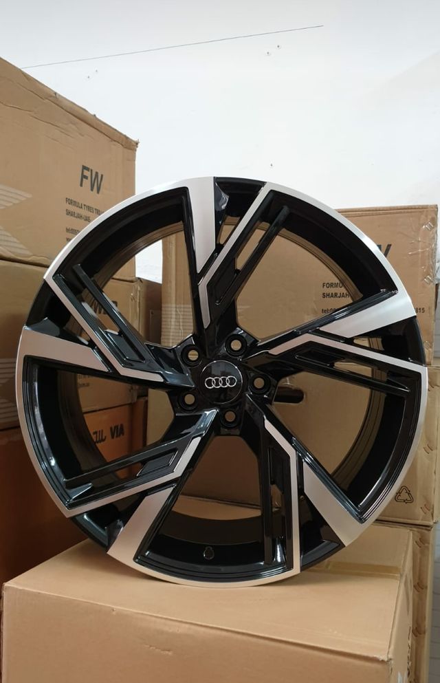 Audi RS6 Llantas 18" Black