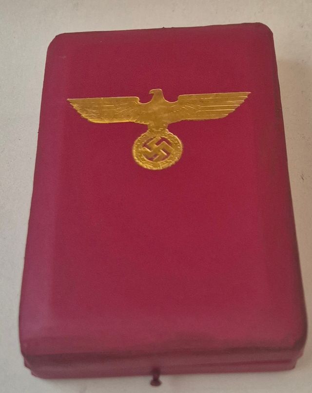 Estuche Orden Aguila Alemana-Medalla