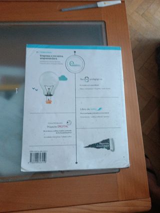 Empresa e iniciativa emprendedora. Grado medio/...