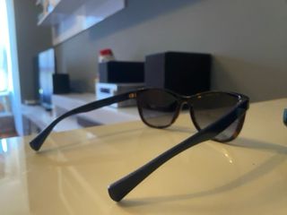 Gafas sol Ralph Lauren nada de uso, nuevas !