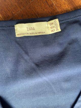 Top Zara taglia S scollo a V blu lucido