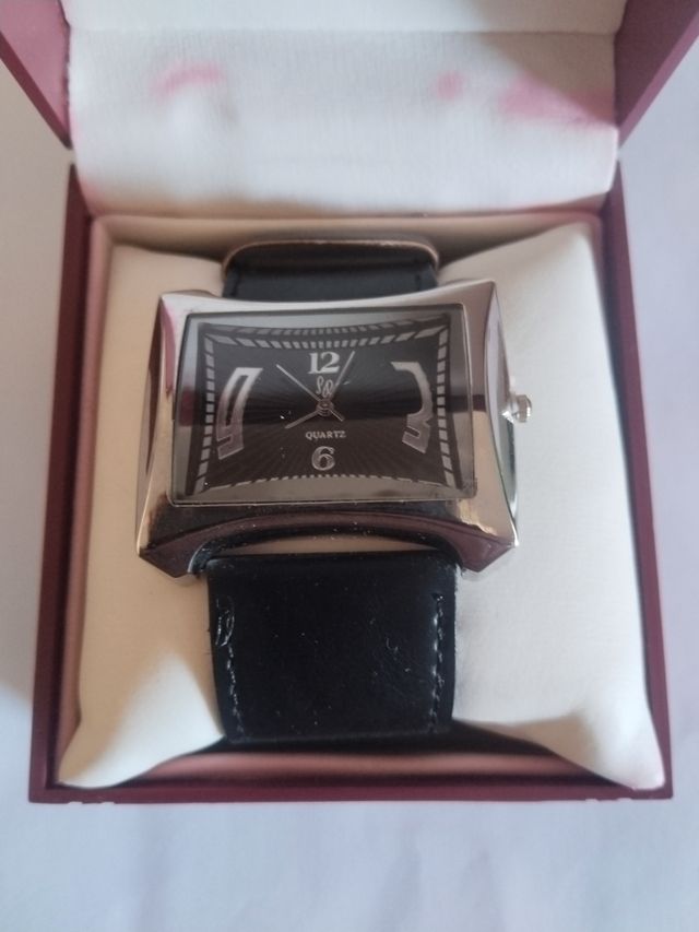 Reloj cuadrado unisex plata