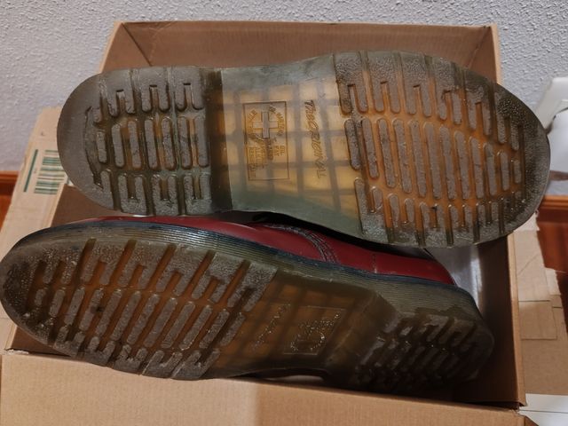 Botas Dr. Martens Granate - talla 42 - 12 agujeros