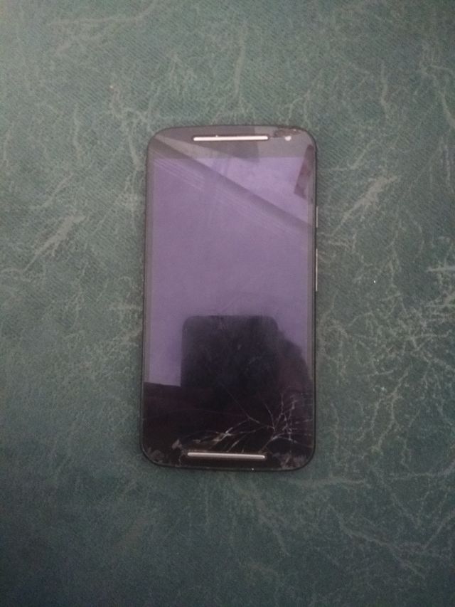 Motorola Moto XT1072 - Teléfono negro -8GB