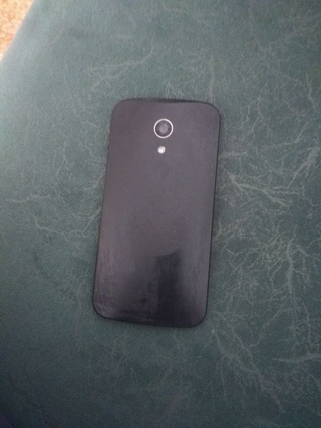 Motorola Moto XT1072 - Teléfono negro -8GB