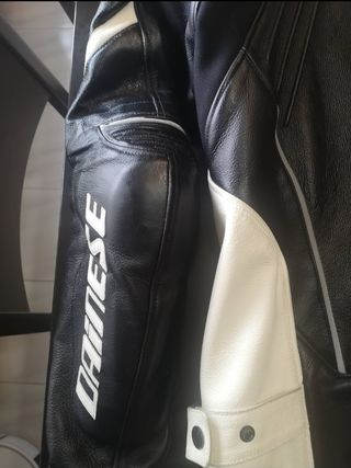 Chaqueta moto Dainese cuero