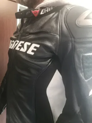 Chaqueta moto Dainese cuero