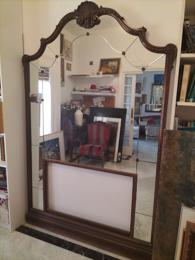 Espejo antiguo grande de madera