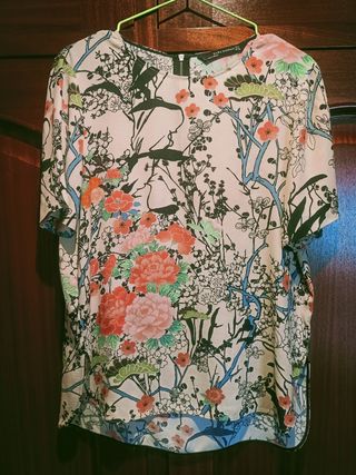 Blusa Zara estampada M