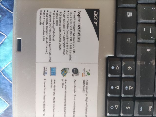 Acer portatile grigio da riparare