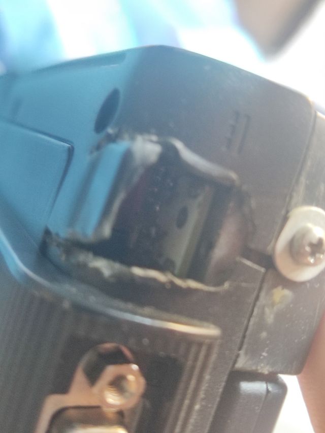 Acer portatile grigio da riparare