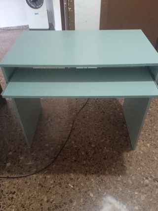 Muebles Dormitorio - Mesa y Estanteria