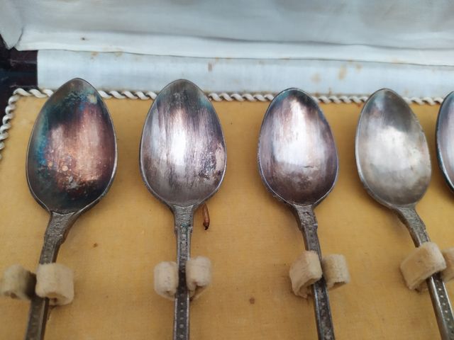 Lote 4 de 6 Cucharas Plata/Latón Antiguas