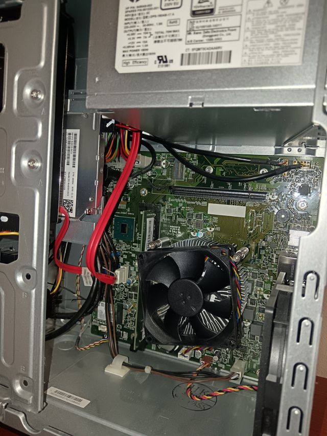 Torre HP Pavilion - Ordenador sobremesa