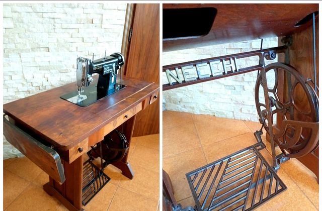 Macchina da cucire Necchi vintage antica