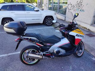 Honda Integra 700 Repsol