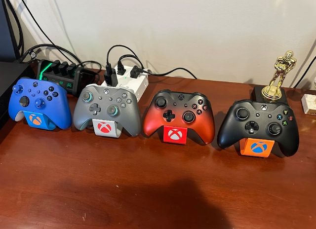 Soporte para mando Xbox/ Soportes personalizados