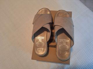 Sandalias Coolway gris claro nº 38. Nuevas