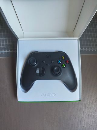 Mando Xbox - Carbon Black