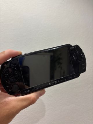 PSP negra - muchos juegos
