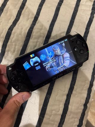 PSP negra - muchos juegos